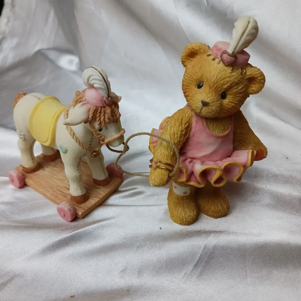CHERISHED TEDDIES IN THE CENTER RING CIRCUS SET W/11 FIGURINES